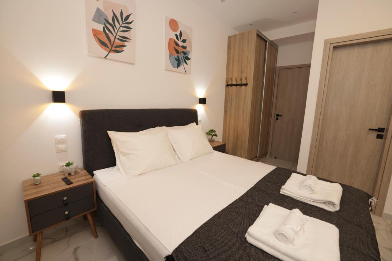 Zeos Finest Jacuzzi Suite Athena Bagian luar foto