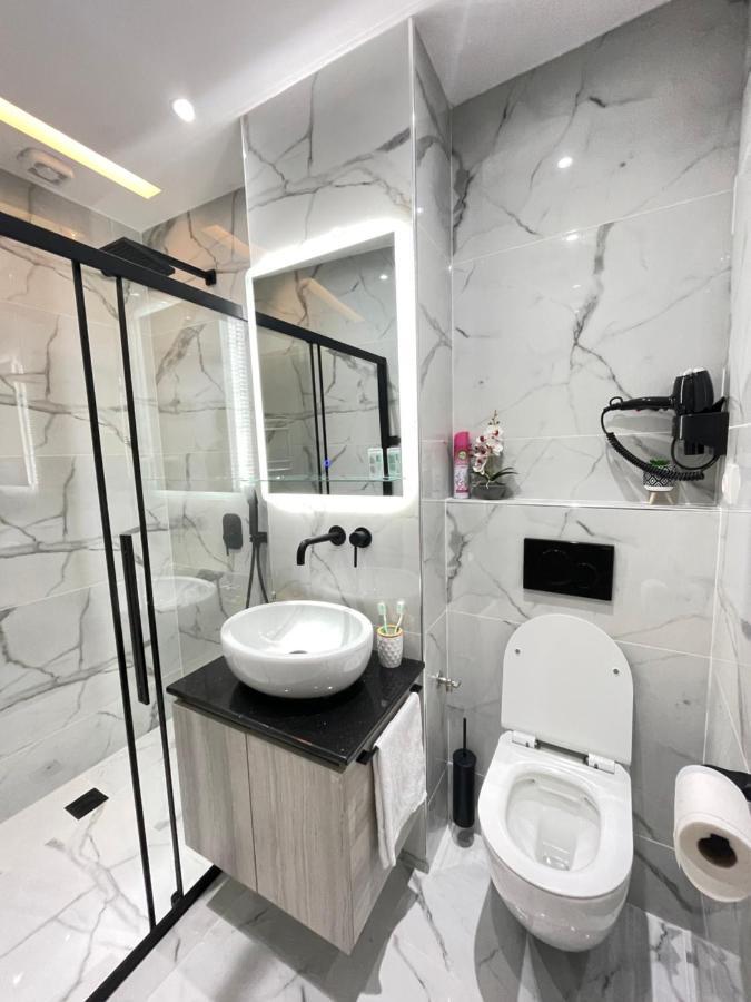 Zeos Finest Jacuzzi Suite Athena Bagian luar foto