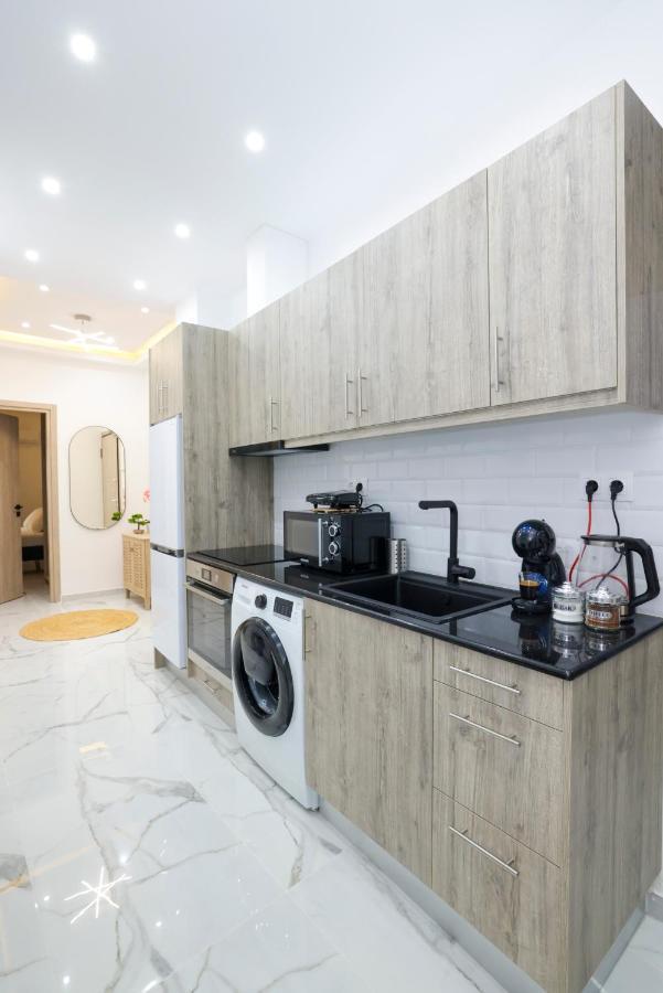 Zeos Finest Jacuzzi Suite Athena Bagian luar foto